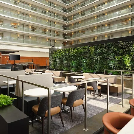 Embassy Suites By Hilton Chicago Downtown Magnificent Mile