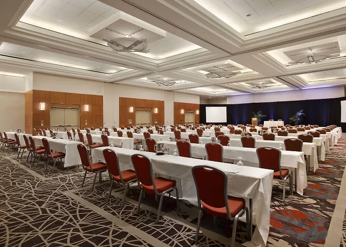 Embassy By Hilton Downtown Magnificent Mile 4* Chicago