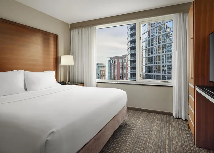 Embassy By Hilton Downtown Magnificent Mile 4* Chicago