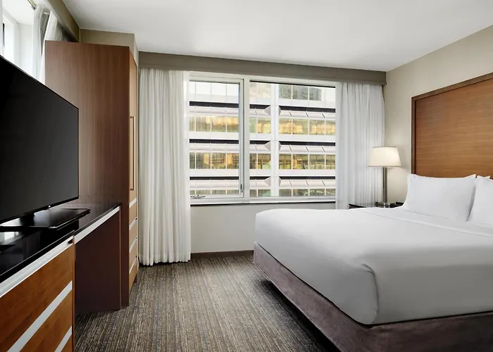 Embassy By Hilton Downtown Magnificent Mile Chicago