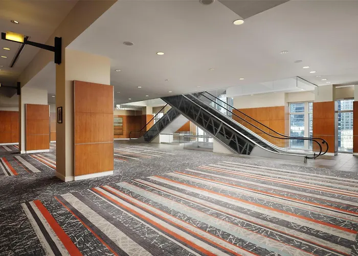 Embassy By Hilton Downtown Magnificent Mile