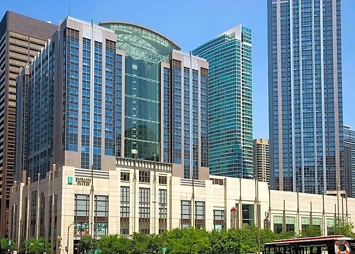 Embassy By Hilton Downtown Magnificent Mile Hotel