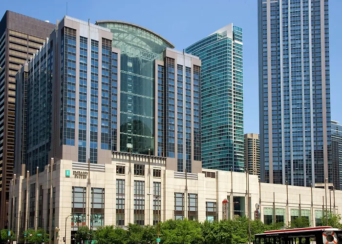 Embassy By Hilton Downtown Magnificent Mile