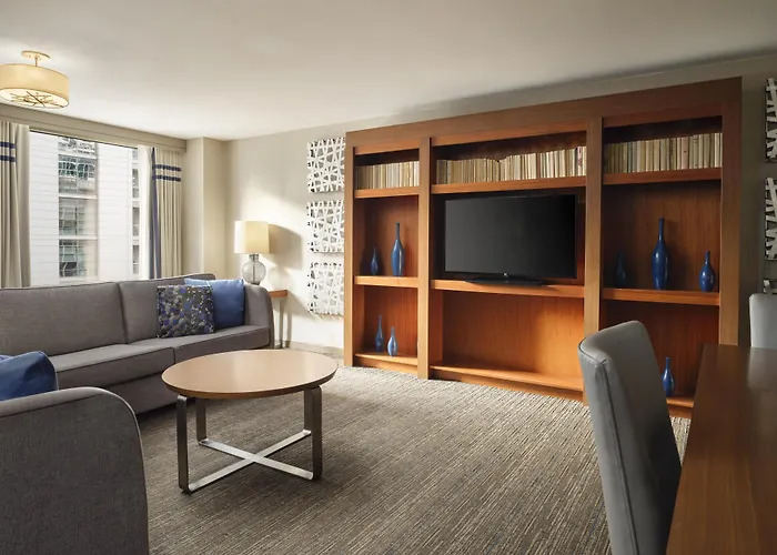 Embassy By Hilton Downtown Magnificent Mile Hotel Chicago