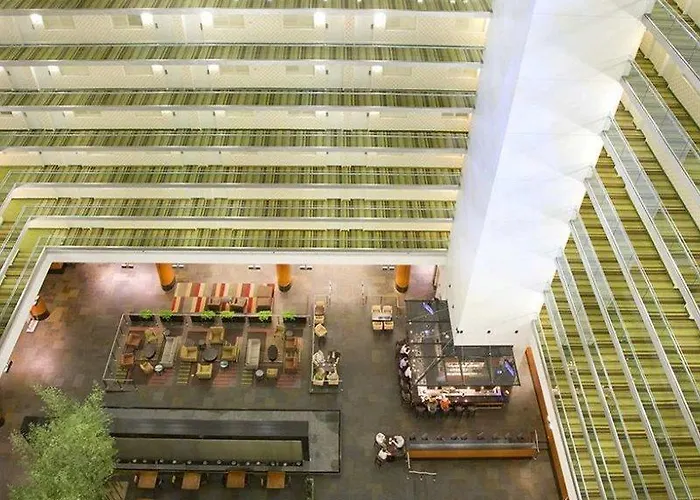Embassy By Hilton Downtown Magnificent Mile Chicago