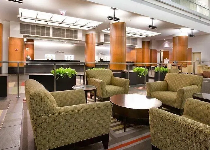 Hotel Embassy By Hilton Downtown Magnificent Mile 4*